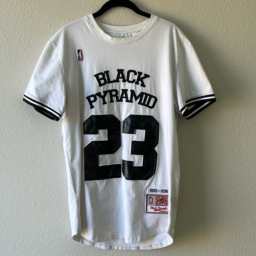 Black Pyramid by chris Bown Men's Jersey Small